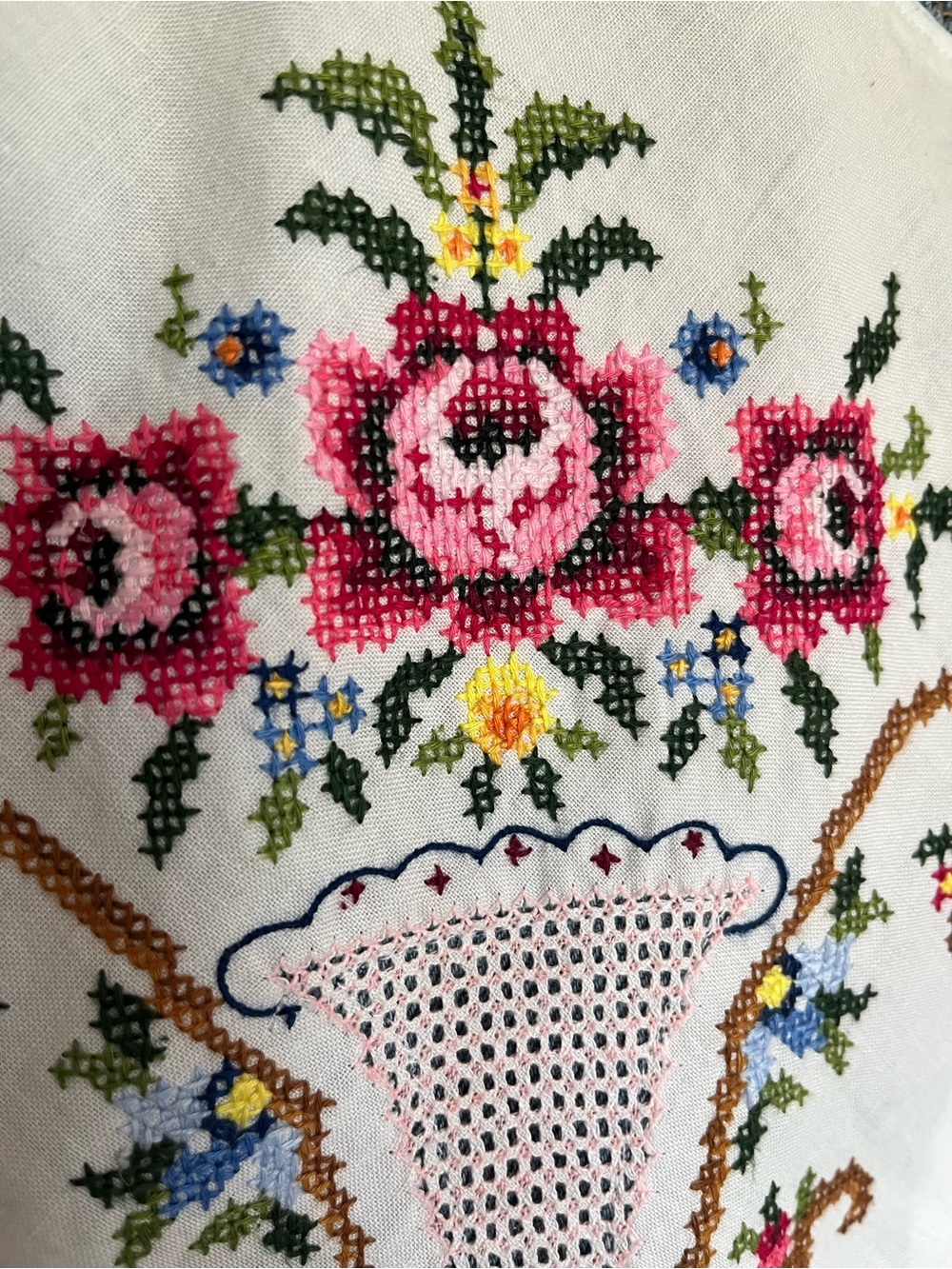 Denim vest with vintage cross stitch details - Picture 5 of 5